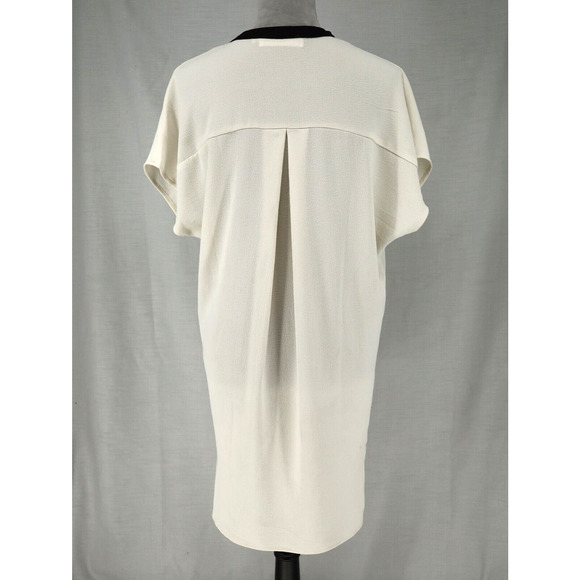 ASTR the Label Dress Womens Small Ivory Black Trim Pockets Back Pleat V-neck - Picture 2 of 11